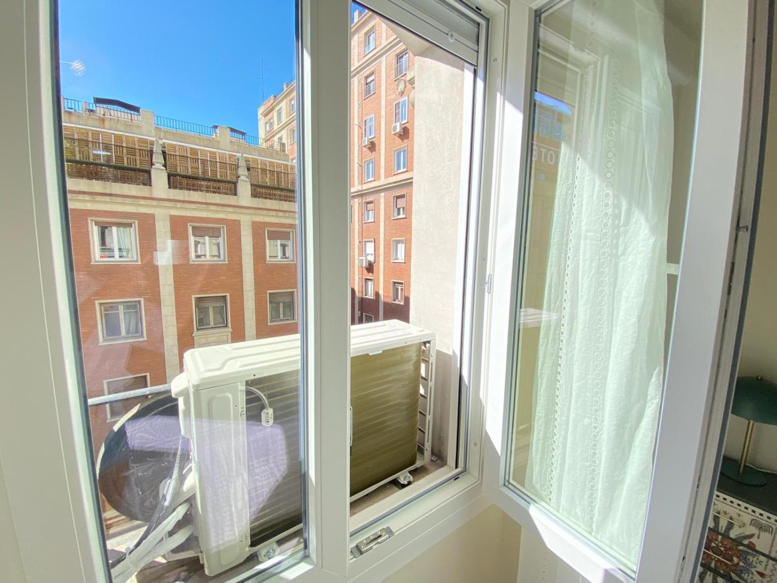 Estudios Gran Via مدريد المظهر الخارجي الصورة