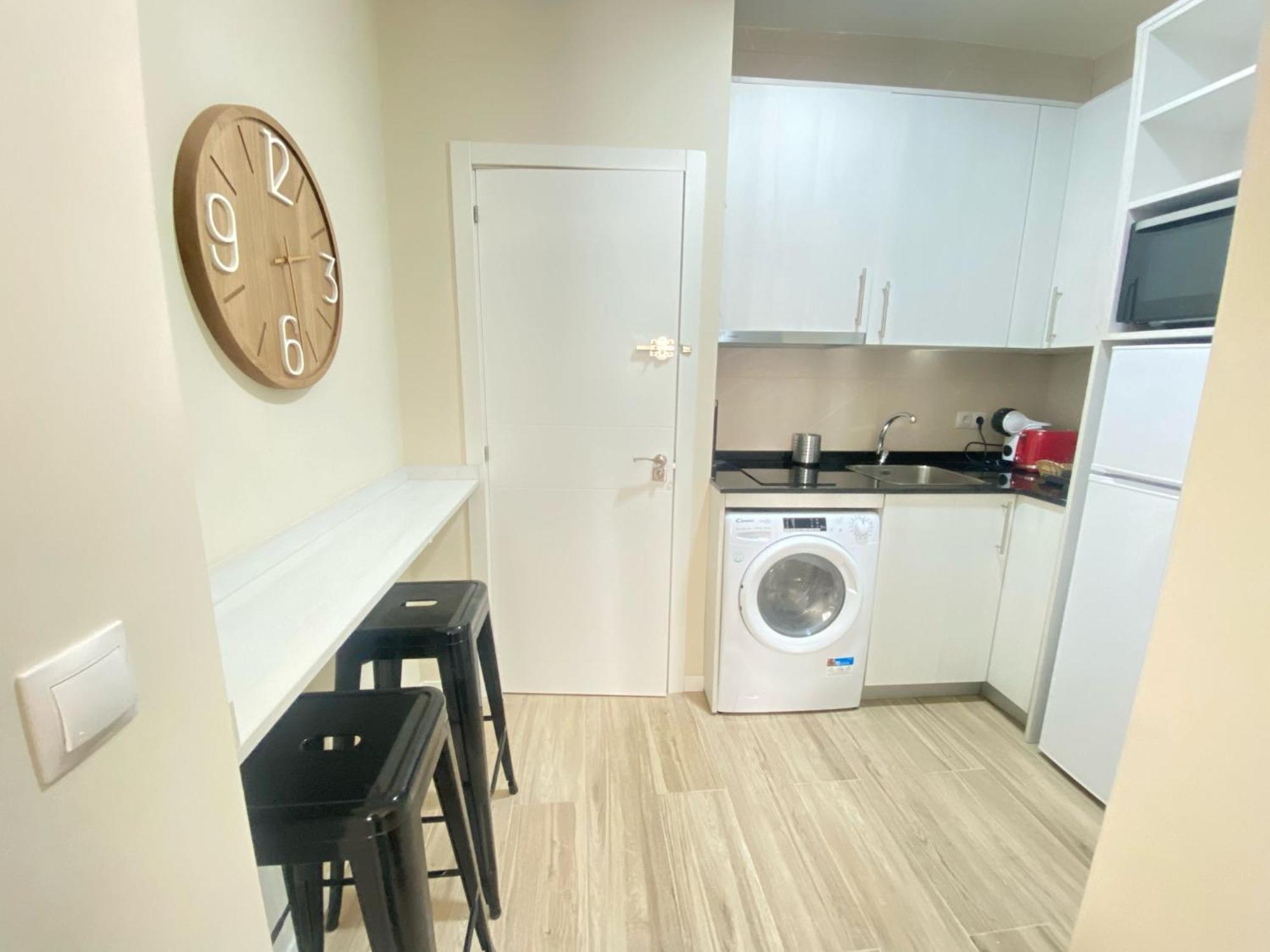 Estudios Gran Via مدريد المظهر الخارجي الصورة