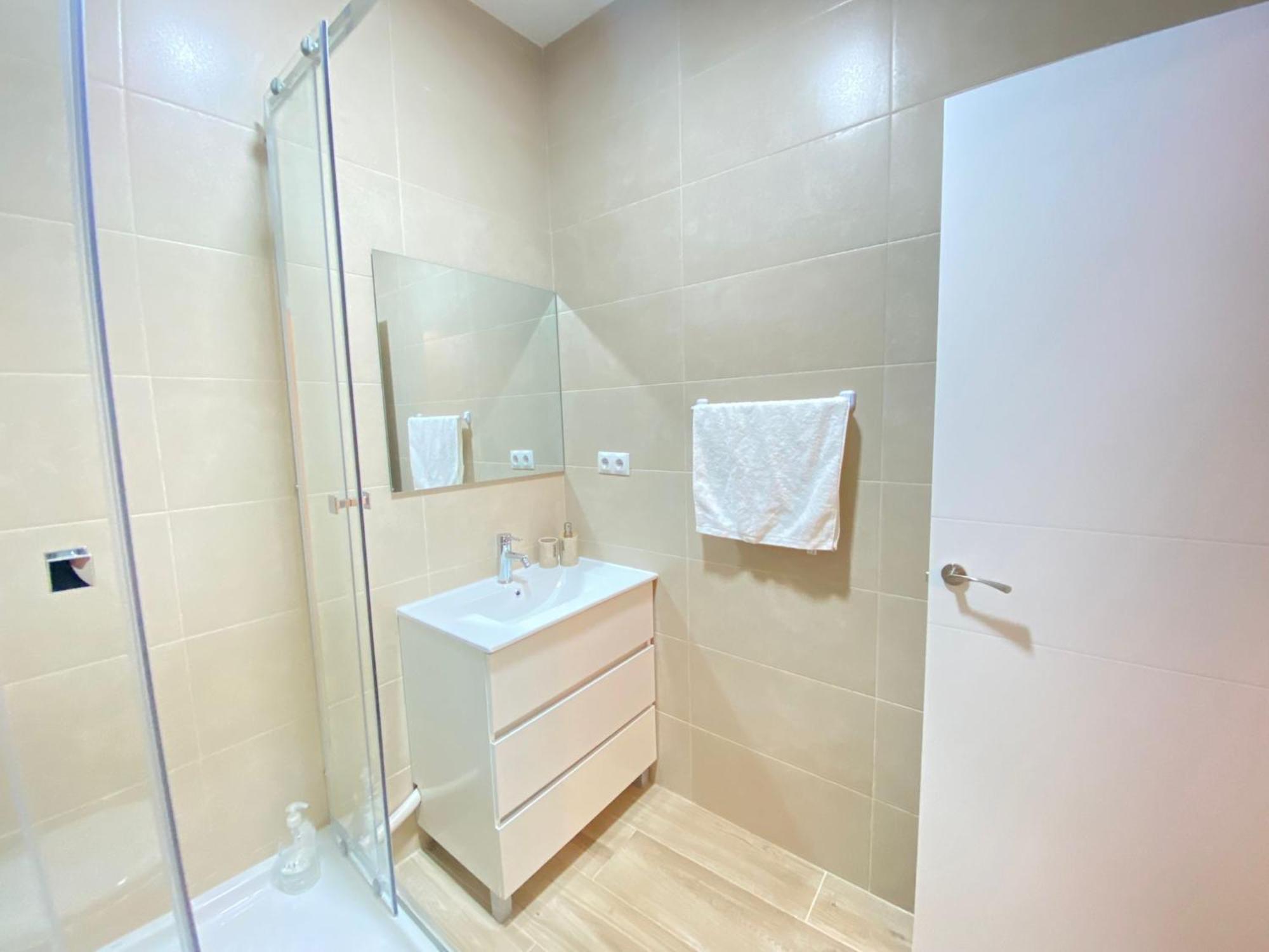 Estudios Gran Via مدريد المظهر الخارجي الصورة