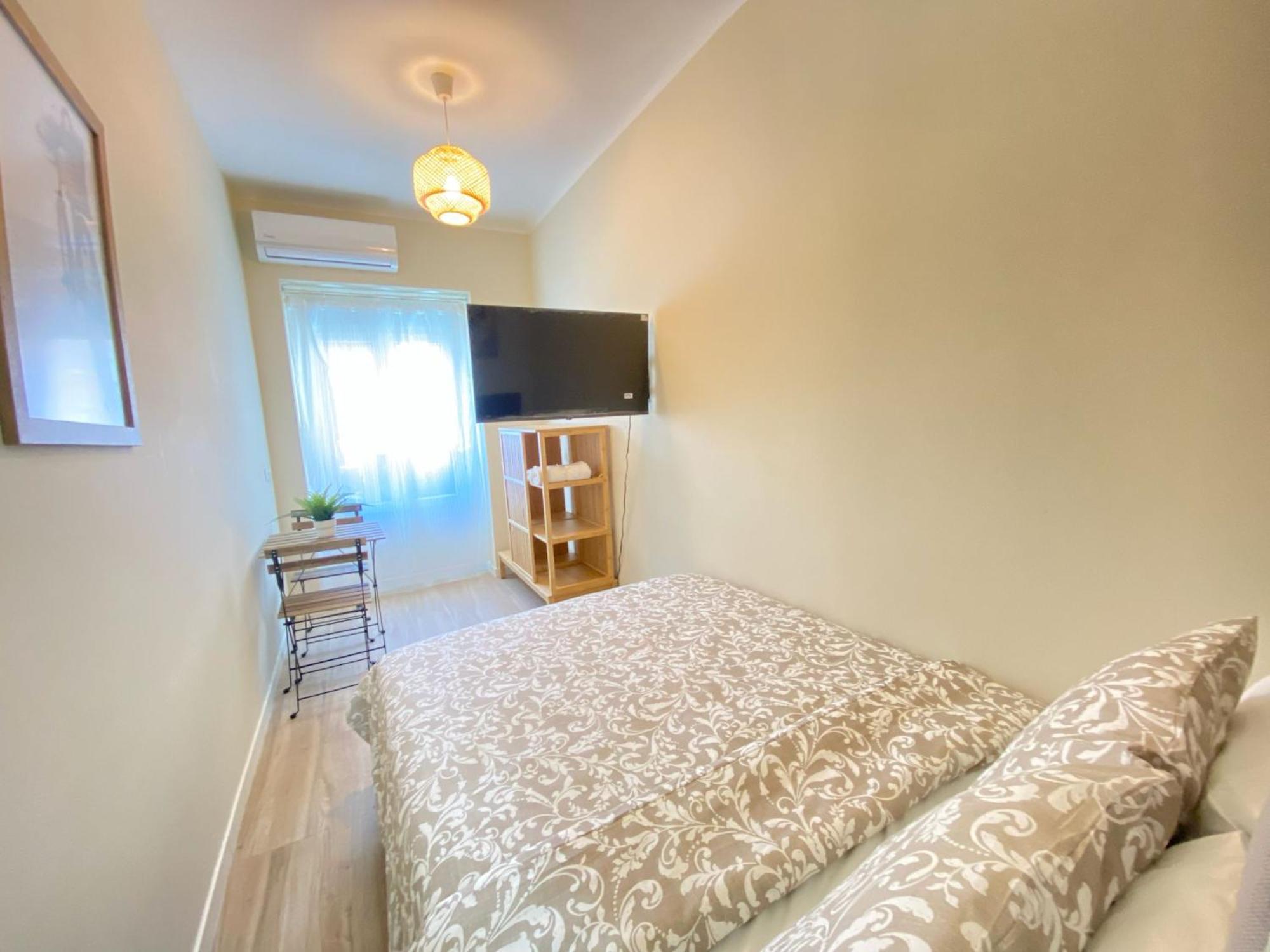 Estudios Gran Via مدريد المظهر الخارجي الصورة